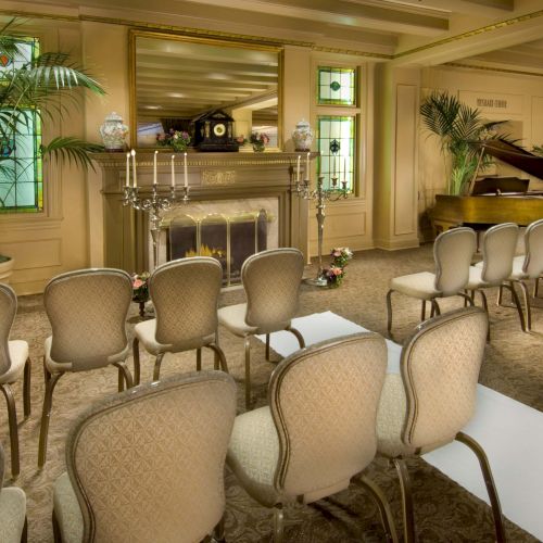 Mayflower Park Hotel