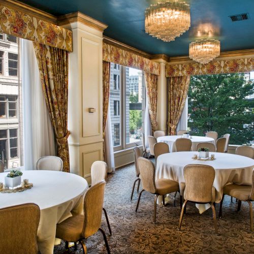 Mayflower Park Hotel